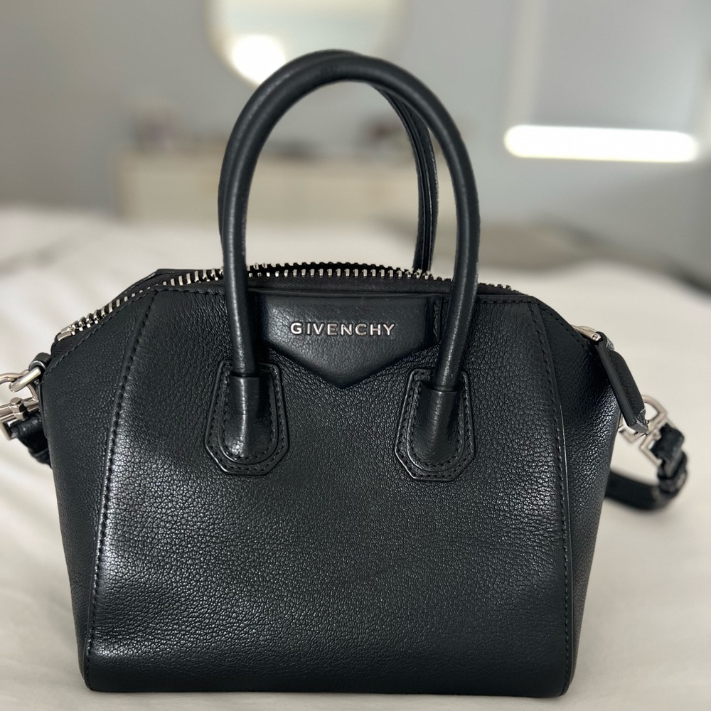 Givenchy mini black Antigona - great condition